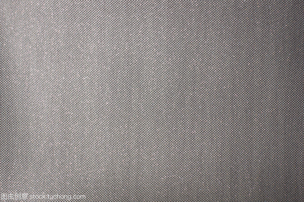 科技织就的华裳 合成纤维织物纹理的现代美学